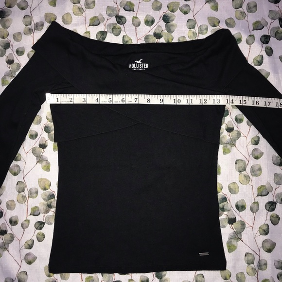 Hollister Cross Wrap Long Sleeve - Picture 8 of 8